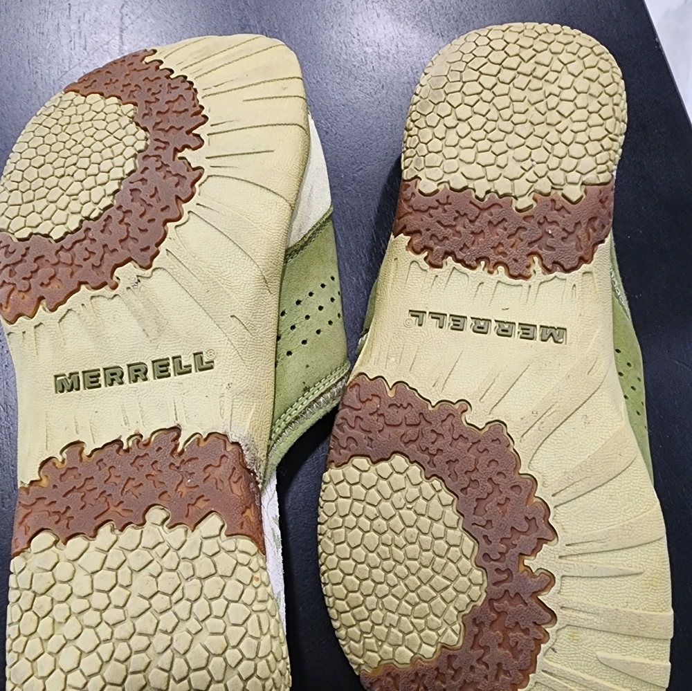 Merrell Sandles - Picture 5 of 6
